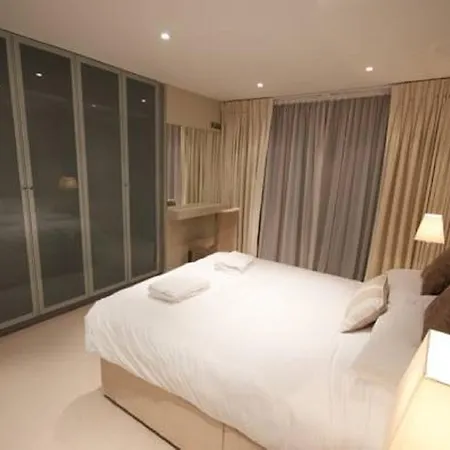 Apartment 5 Star Stephen's Green